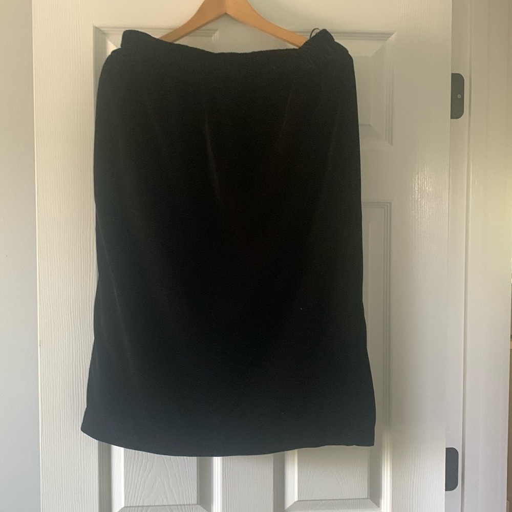 J Crew velvet skirt with elastic wasteband
